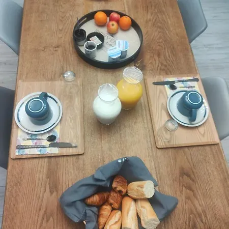 Les Goujatoux Chambre Les Eyzies Bed & Breakfast *